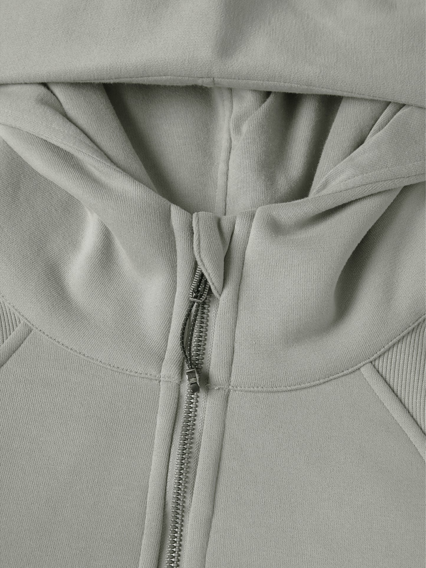 zip-hoodie,cropped,bodycon,fitted,stretch-fabric,tight-fit,clean-basic,sporty